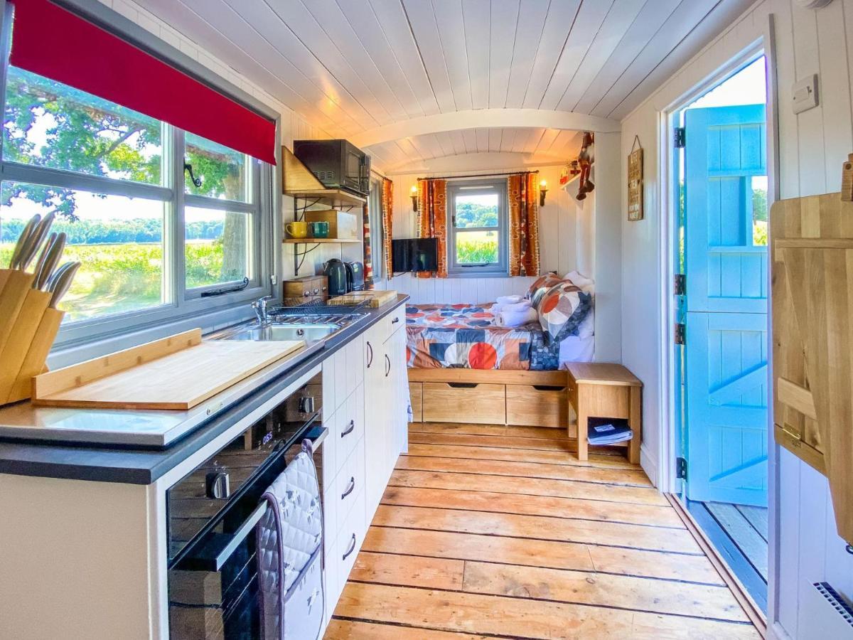 The Hideaway Hut - 1 Bed Shepherds Hut - Hereford Apartamento Exterior foto