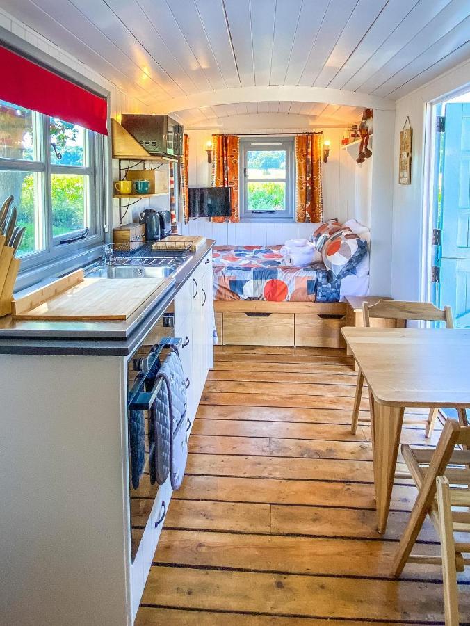 The Hideaway Hut - 1 Bed Shepherds Hut - Hereford Apartamento Exterior foto